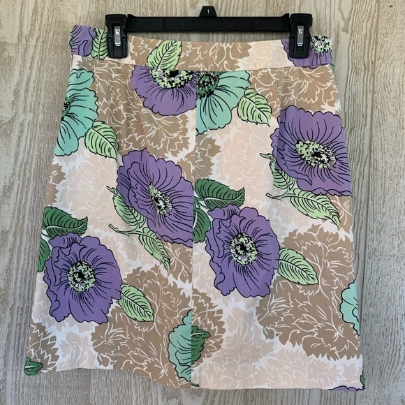 Ann TAYLOR LOFT Floral Box Pleat Skirt - Picture 4 of 7